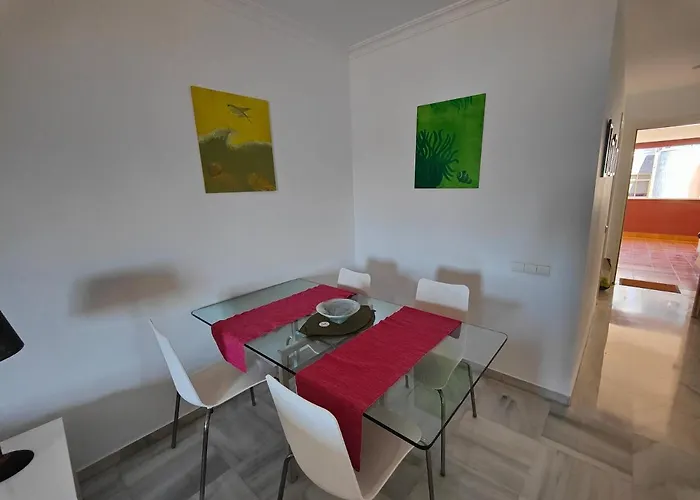 Apartamento Cerca De La Playa Con Piscina