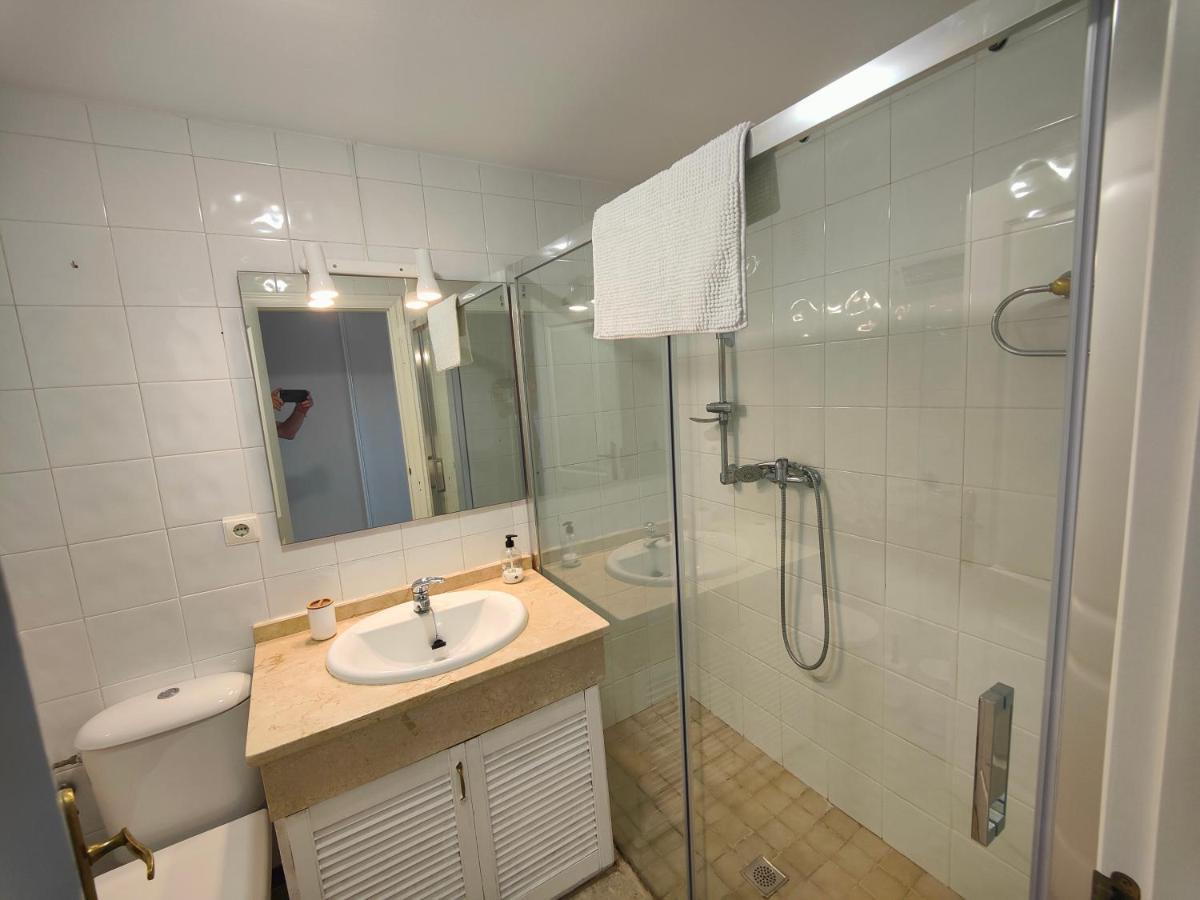 Cerca De La Playa Con Piscina Apartment